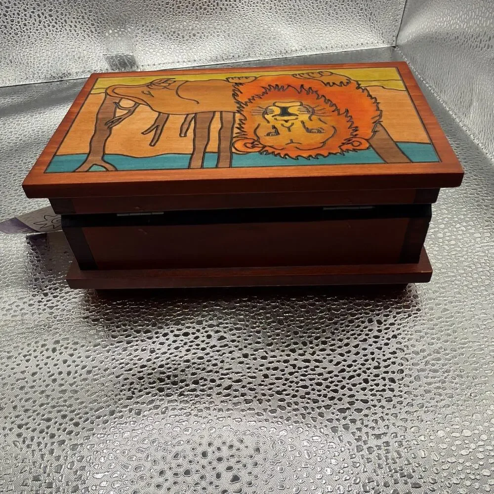 Polish Handmade Wood LION BOX Secret Opening Puzzle Box Trick Keepsake